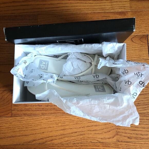 Dolce Vita Jumpie Thong Flip Slide Flats White Sandals Women's Side 8 NWT - Picture 5 of 11